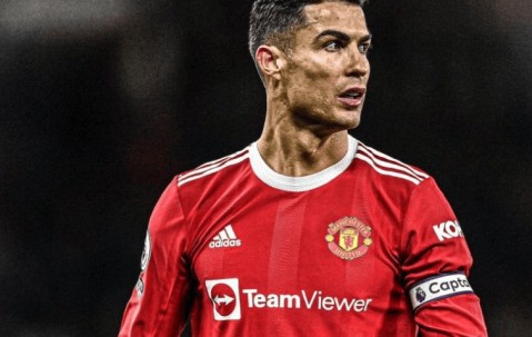 滕哈赫铁腕逼抢，C罗拒绝执行，前助教揭秘曼联决裂内幕